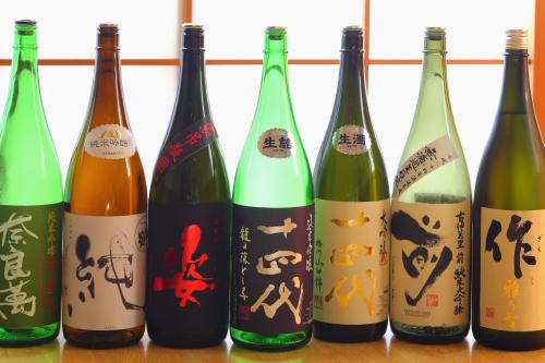 入手困難な山形の地酒十四代の他、入手困難な日本酒の品揃え