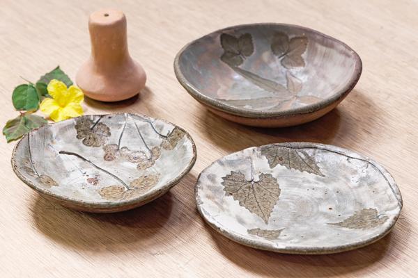 葉っぱの器づくりで作れる器の写真