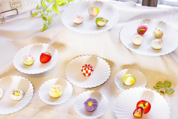 季節の上生菓子の写真