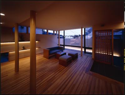 小坪海岸凛花写真